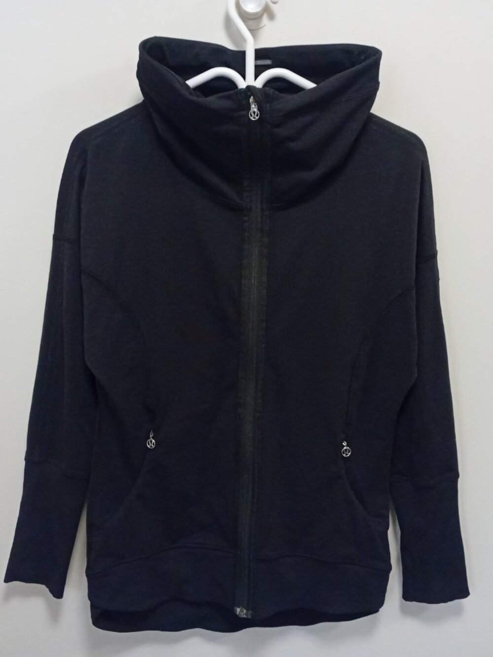 Lululemon Pump It Up Jacket Black Brushed Luxtreme Full Zip Funnel Neck 4 XS - Picture 2 of 12